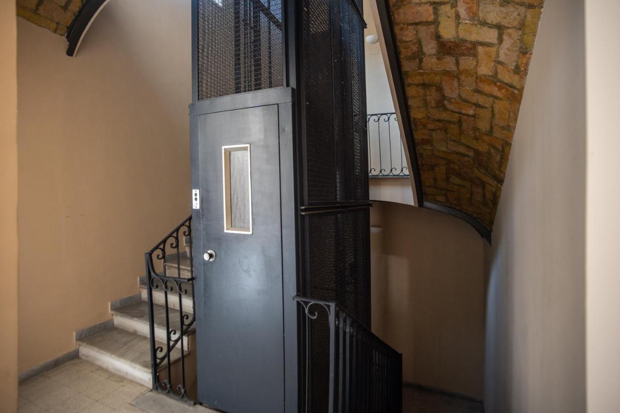 Newly Renovated Apartment By The Vatican Rome Extérieur photo